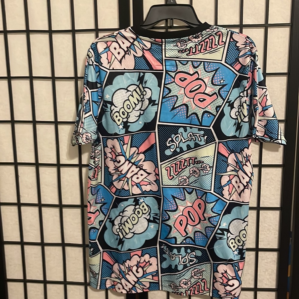 Men’s Graphic Tee - Picture 2 of 4